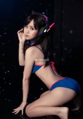 在公交车后面被c了一天_1080P迅雷电影在线